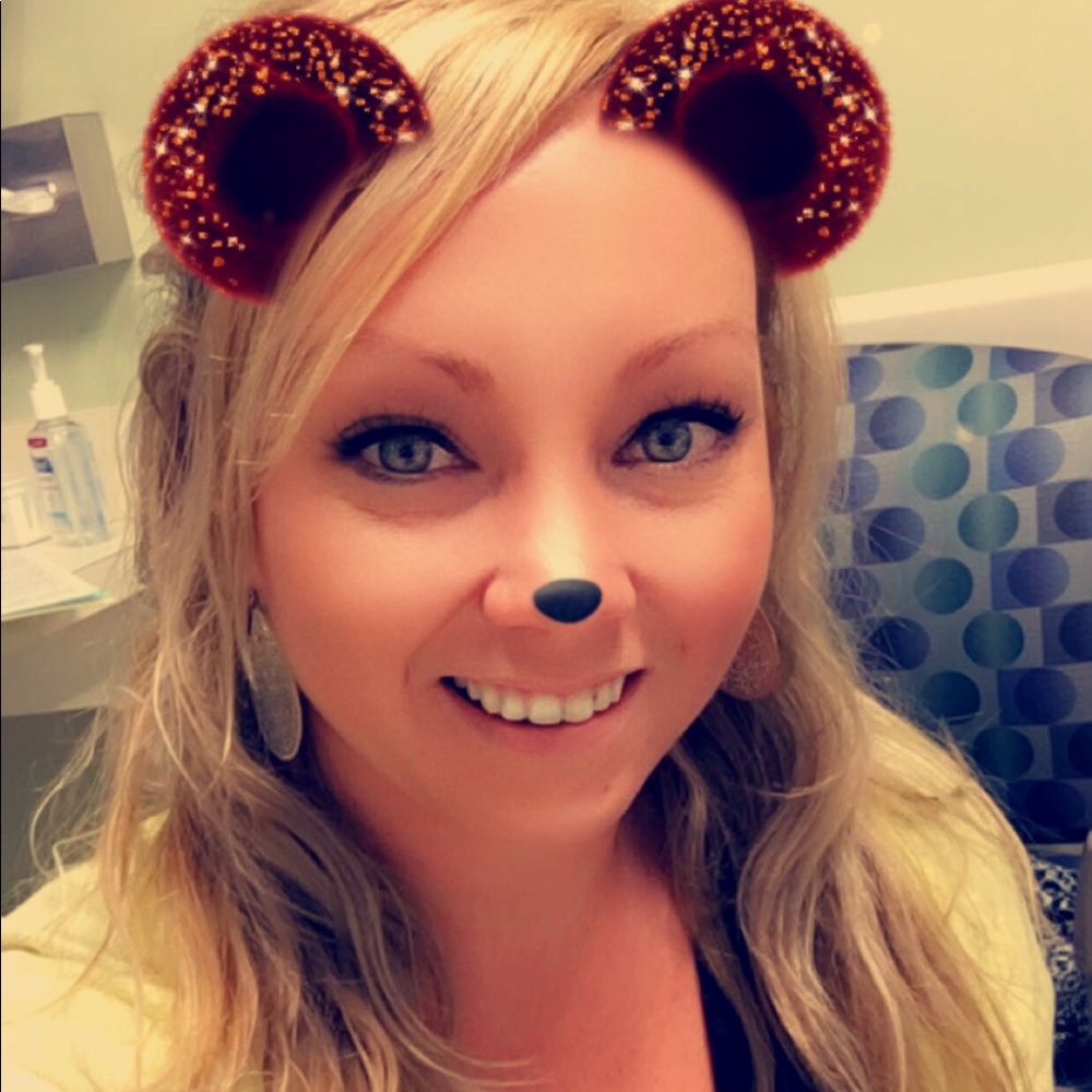 Meet your Posher, Alisha